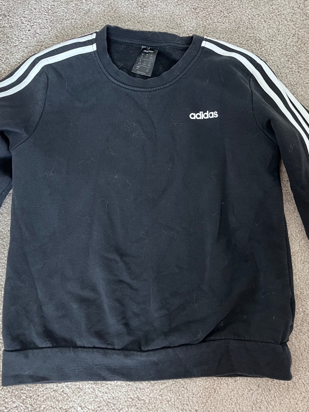 Adidas women’s sweatshirt , size medium ! Excellent condition